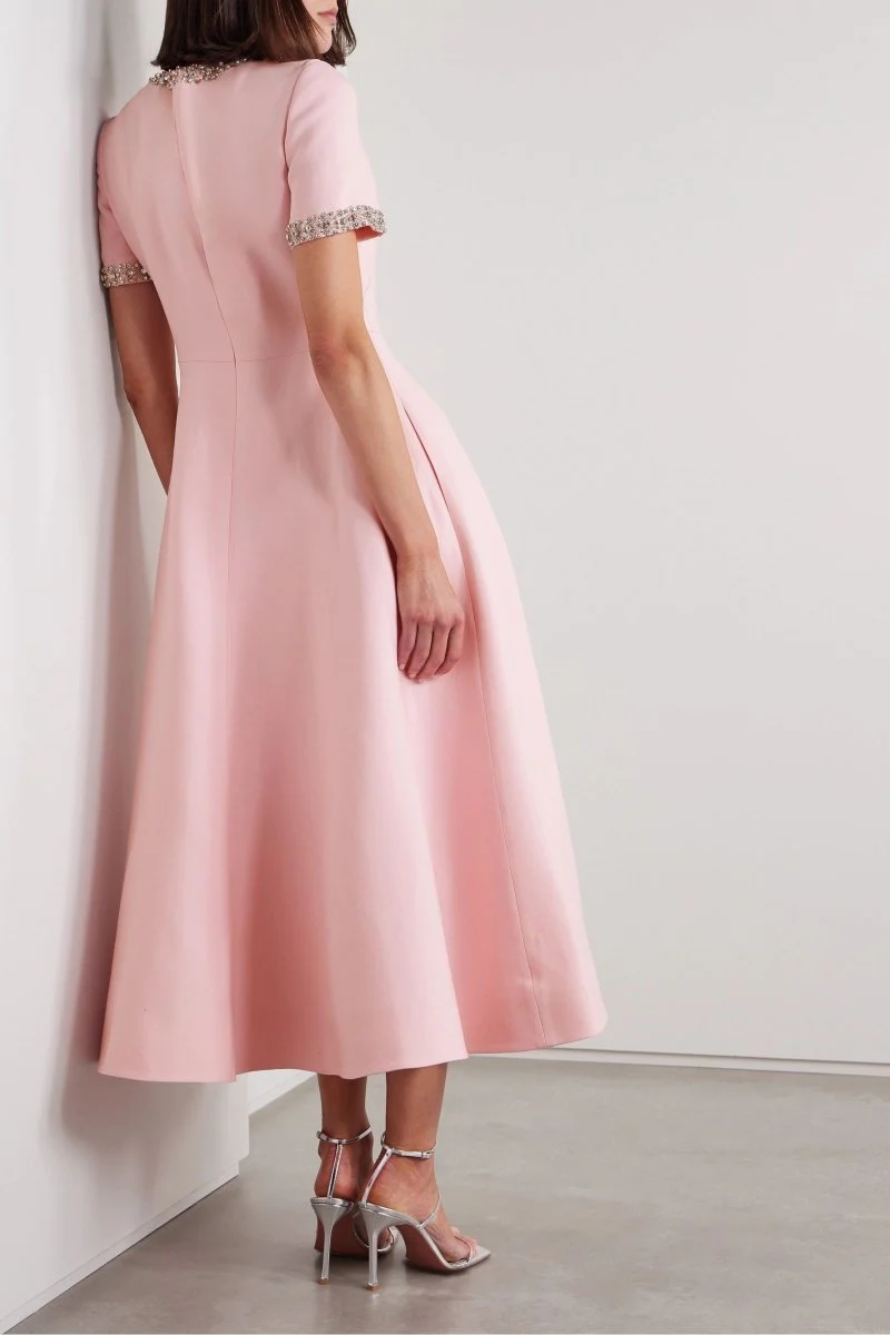 Aria™ - Midi-Kleid mit Schleifendetail und Kristallen - Image 3