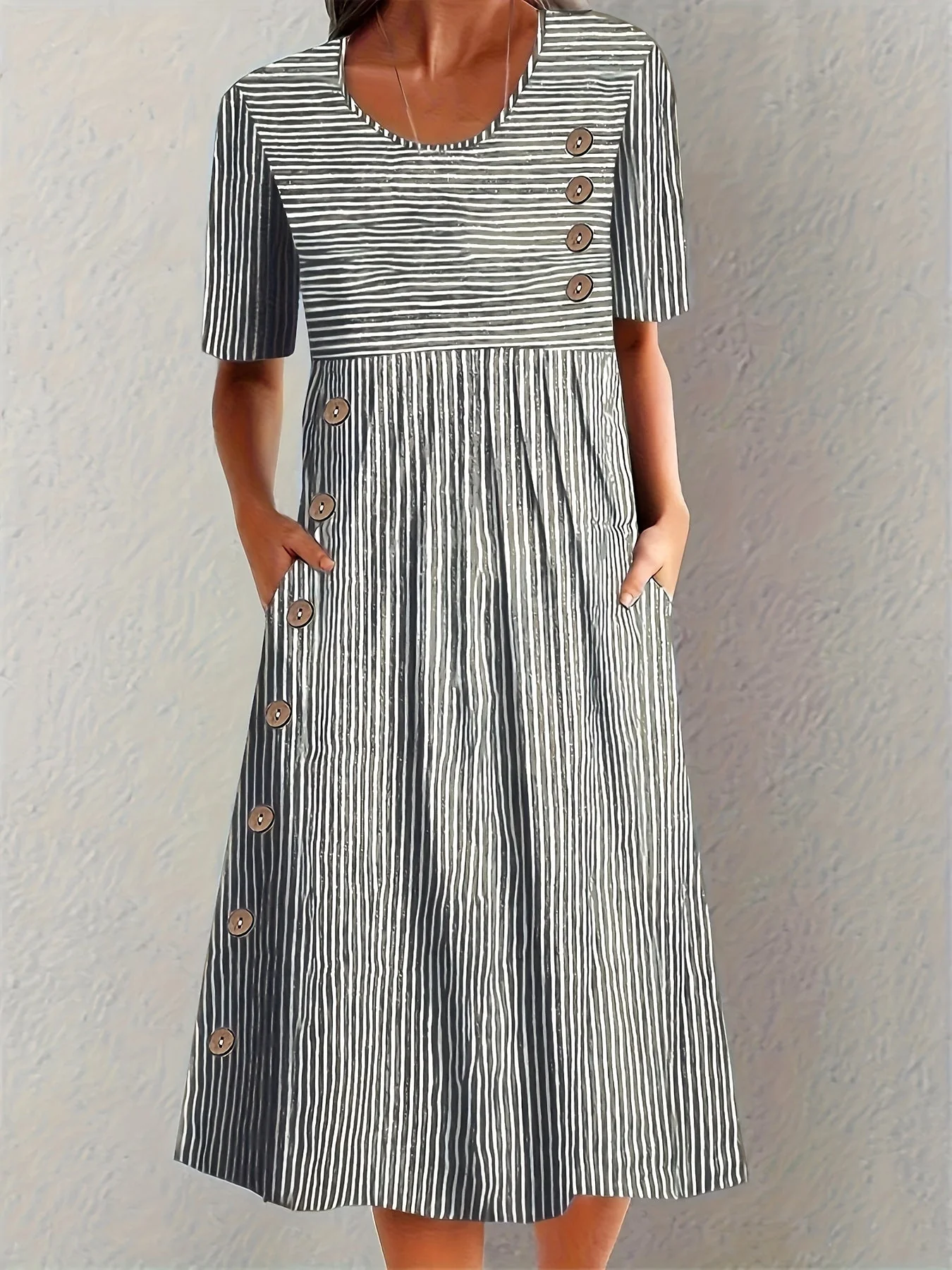 Betina™ - Gestreiftes Sommerkleid - Image 2