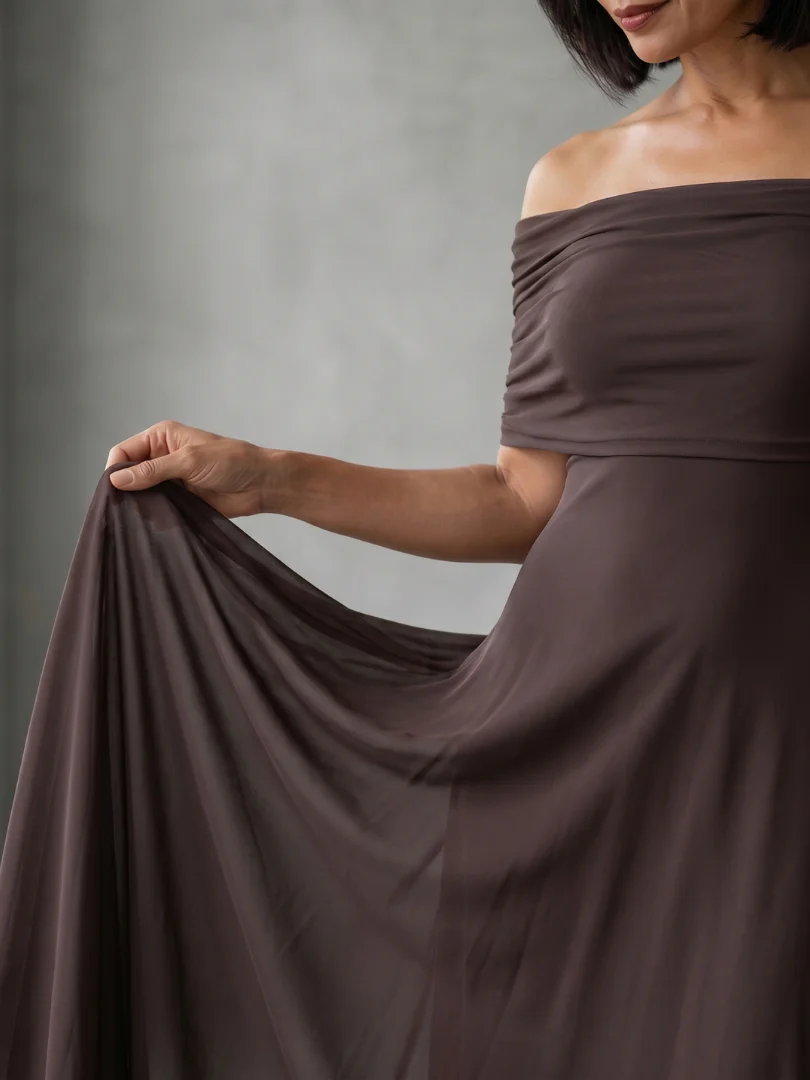 Juni - Midikleid mit Schulterfreier Drapierung - Image 3