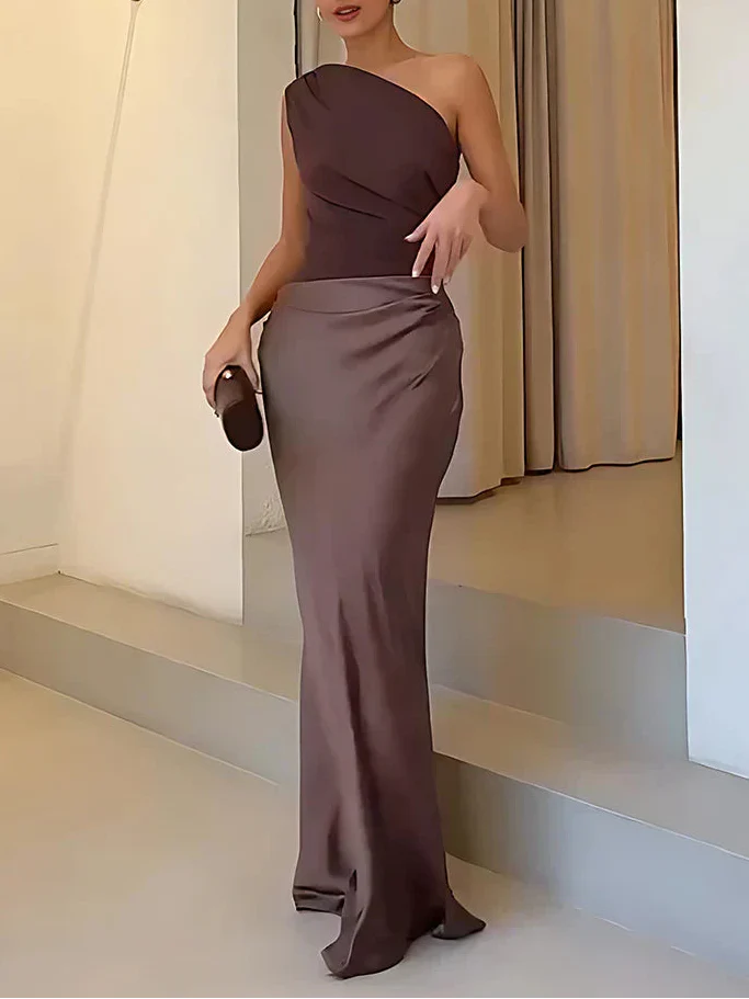 Noor™ - Asymmetrisches Satin-Maxi-Kleid