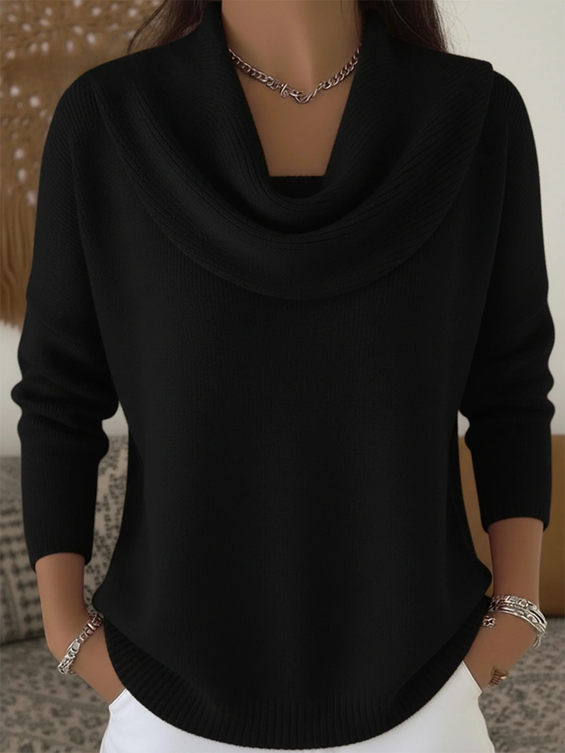 Eva™ | Zarte und elegante einfarbige Bluse mit Rüschen am Kragen - Image 10